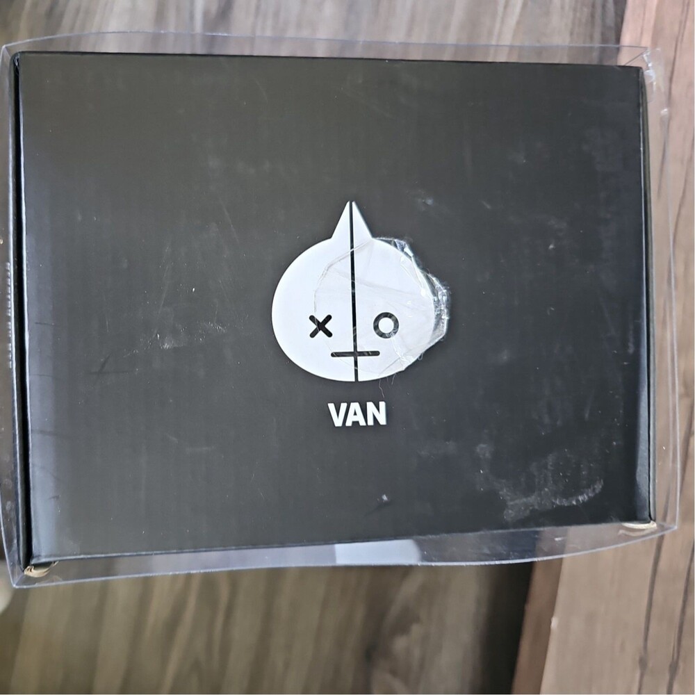 BT21 VAN Plush Doll BTS Line Friends Official Kpop Space Robot Opened Box - Picture 3 of 5
